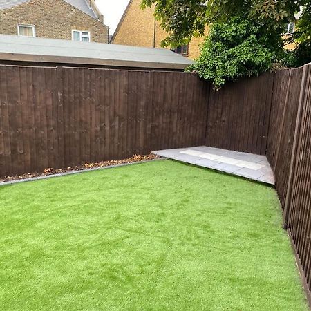 Appartement London Flat With Garden à Catford Extérieur photo